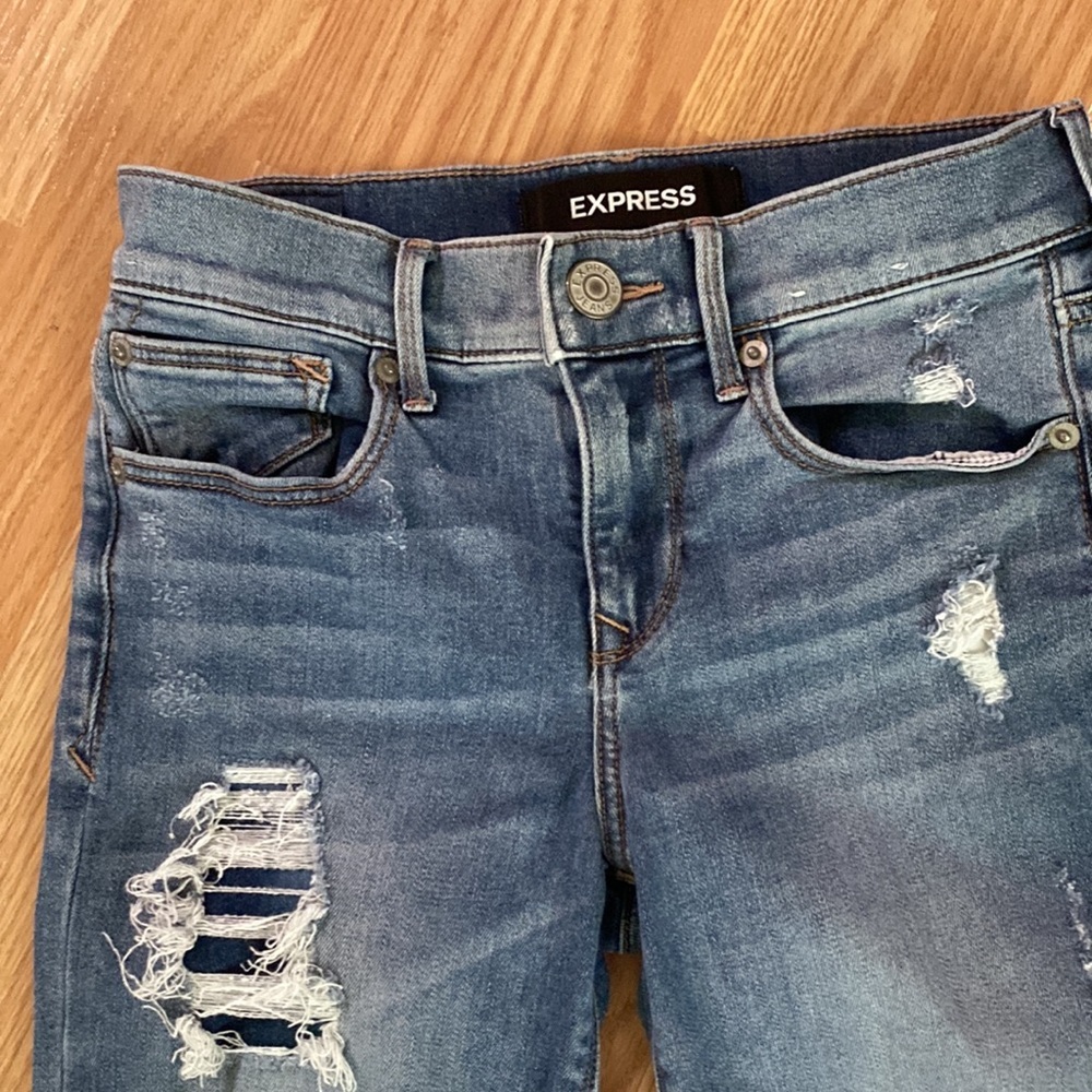 Express Stretch + Performance
Cropped Skinny Jeans Women's 0 Mid Rise Distressed - Picture 5 of 13